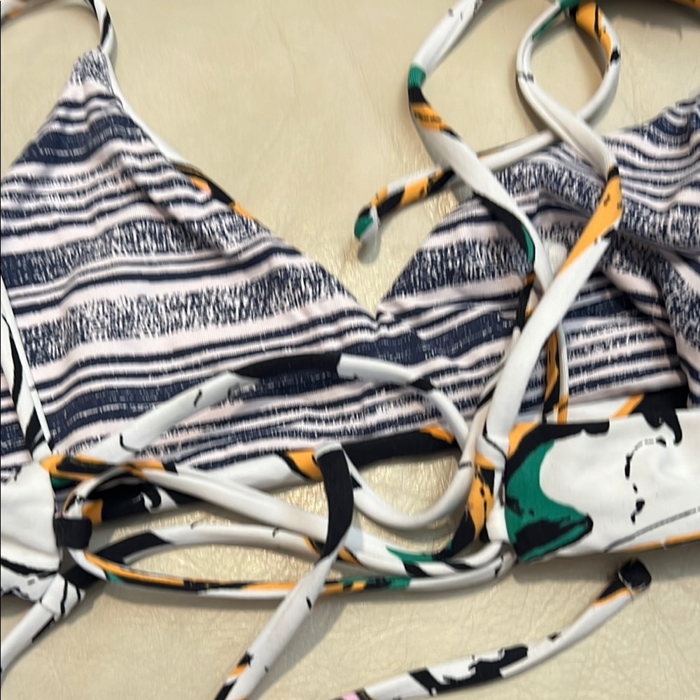 Multicolor Abstract Bikini Set - Picture 3 of 3